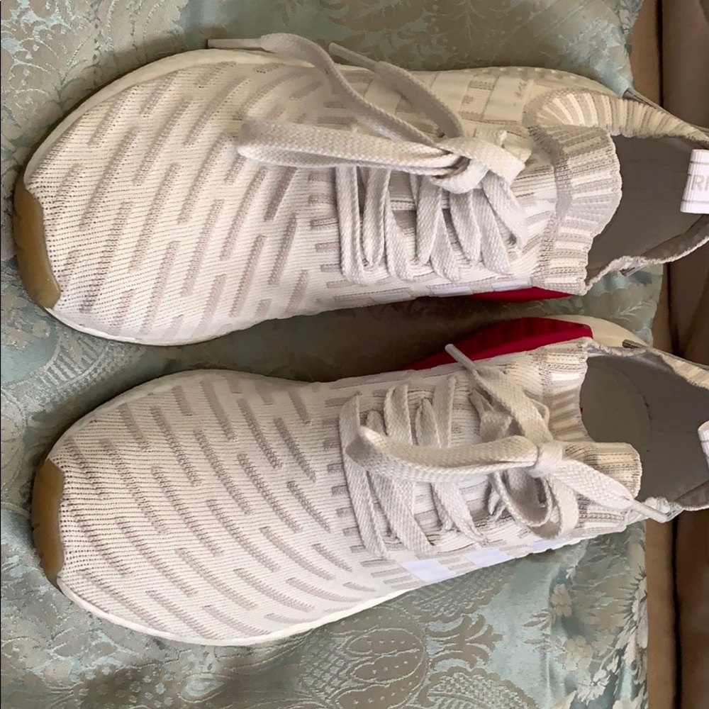 Adidas NMD R2 White